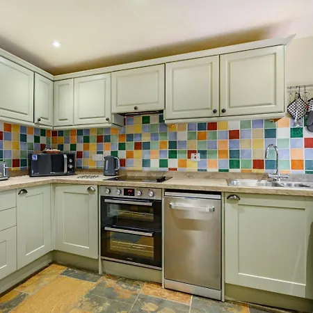 3 Bed In Keswick Oc-sz065 *